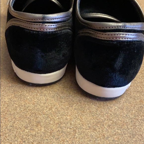 Fendi Sneakers - Picture 4 of 8